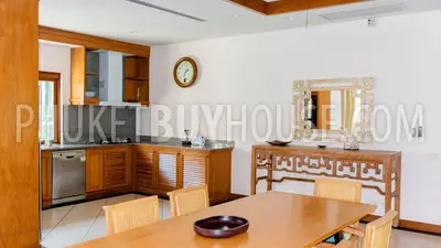 RAW22321: Unique 3BR Villa in Rawai with Large Plot and Pool for Sale. Fotoğraf #17