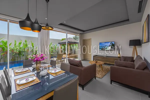 LAY22323: An Elegant 3-Bedroom Villa with Private Pool in Layan, Phuket. Photo #10