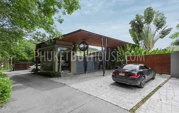 LAY22323: An Elegant 3-Bedroom Villa with Private Pool in Layan, Phuket. Photo #31