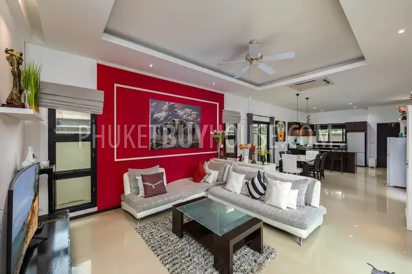 RAW22328: Charming 3-Bedroom Villa in Rawai, Phuket. Photo #4