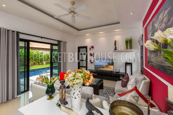 RAW22328: Charming 3-Bedroom Villa in Rawai, Phuket. Photo #8
