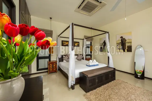 RAW22328: Charming 3-Bedroom Villa in Rawai, Phuket. Photo #7