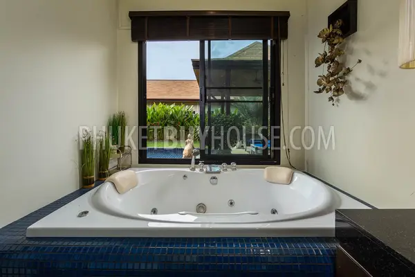 RAW22328: Charming 3-Bedroom Villa in Rawai, Phuket. Photo #10