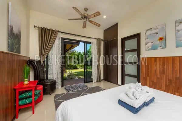 RAW22328: Charming 3-Bedroom Villa in Rawai, Phuket. Photo #15