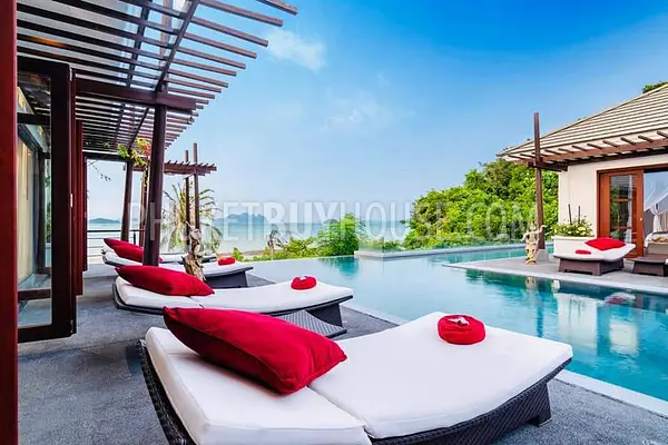 TAL6978: Luxury Villa for Sale in Thalang. Photo #3
