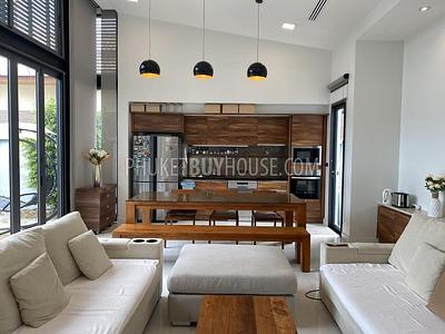 RAW6977: Gorgeous Villa for Sale in Rawai. Photo #18