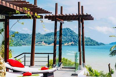 TAL6978: Luxury Villa for Sale in Thalang. Photo #16