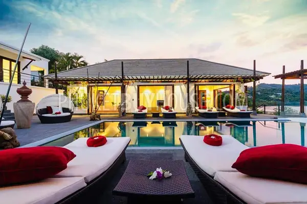 TAL6978: Luxury Villa for Sale in Thalang. Photo #9