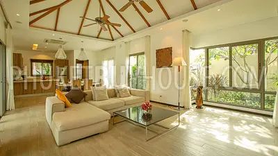NAI22331: Modern Poolside 3 Bedroom Villa in with Spacious Open Design for Sale in Nai Harn. 照片 #2