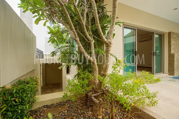 NAI22331: Modern Poolside 3 Bedroom Villa in with Spacious Open Design for Sale in Nai Harn. Photo #19
