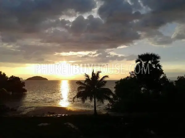 ISL6980: Plot of Land for Sale in. Fotoğraf #3