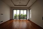 BAN22152: Contemporary Retreat with 3 Bedroom Villa Located in Bangtao Area. Thumbnail #11