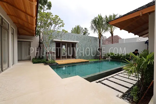 BAN22152: Contemporary Retreat with 3 Bedroom Villa Located in Bangtao Area. Photo #5