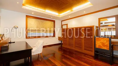 SUR22341: Breathtaking Sea View 5-Bedroom Villa for Sale in Surin Beach, Phuket. Fotoğraf #26