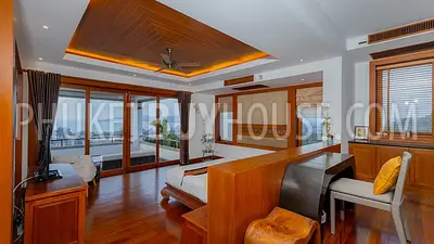 SUR22341: Breathtaking Sea View 5-Bedroom Villa for Sale in Surin Beach, Phuket. Fotoğraf #32