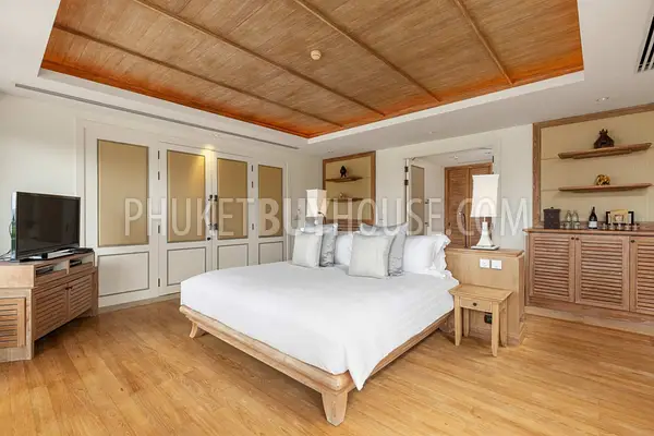 LAY22342: Exquisite Oceanfront Villa with Panoramic Sea Views and Luxurious Amenities in Layan. Photo #9