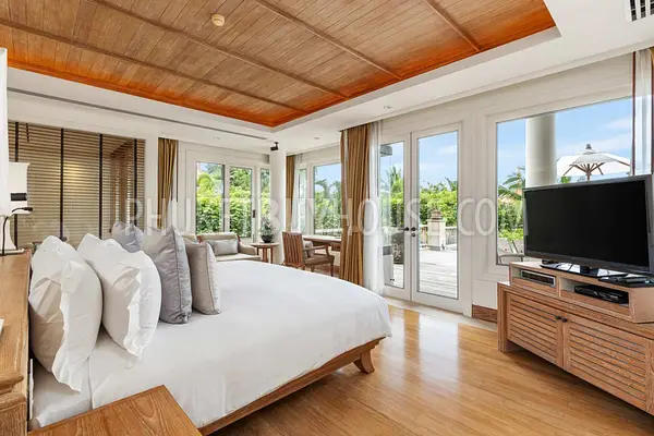 LAY22342: Exquisite Oceanfront Villa with Panoramic Sea Views and Luxurious Amenities in Layan. Photo #5
