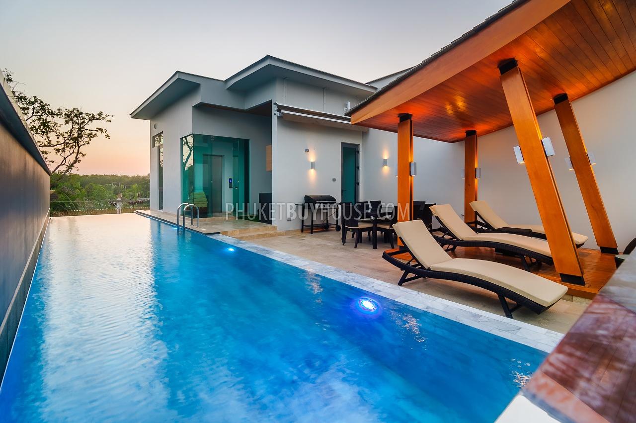 RAW7002: Luxurious 5 bedroom Villa with Infinity Pool in Rawai. Photo #4
