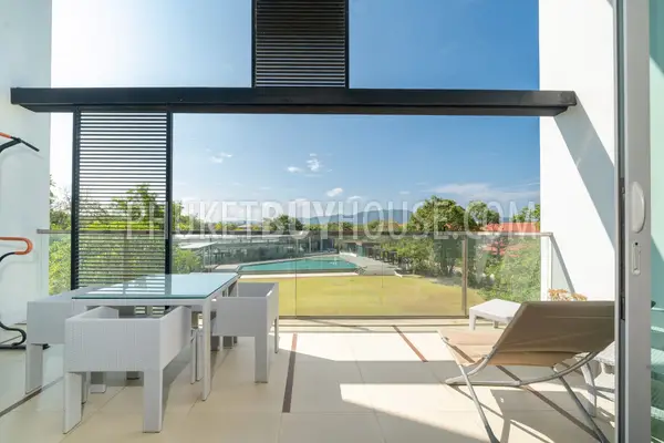 LAG22347: 2-Bedroom Loft with Scenic Views and Modern Amenities for Sale in Laguna. Photo #1
