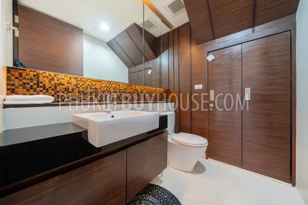 LAG22347: 2-Bedroom Loft with Scenic Views and Modern Amenities for Sale in Laguna. Photo #31
