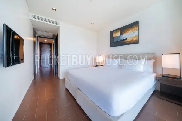 LAG22347: 2-Bedroom Loft with Scenic Views and Modern Amenities for Sale in Laguna. Photo #12