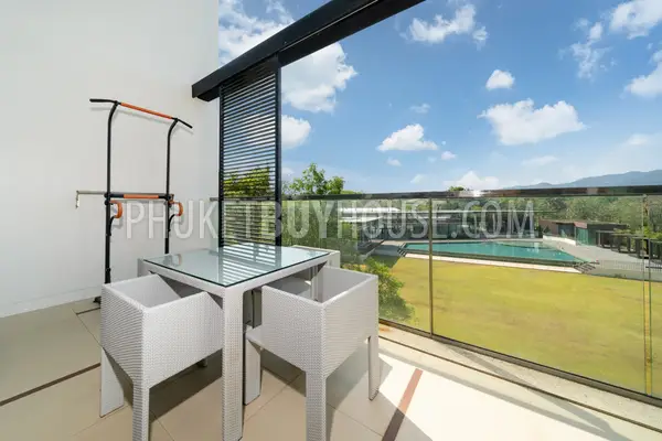 LAG22347: 2-Bedroom Loft with Scenic Views and Modern Amenities for Sale in Laguna. Photo #32