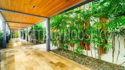 RAW7002: Luxurious 5 bedroom Villa with Infinity Pool in Rawai. Fotoğraf #15