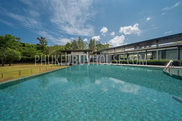 LAG22347: 2-Bedroom Loft with Scenic Views and Modern Amenities for Sale in Laguna. Photo #35