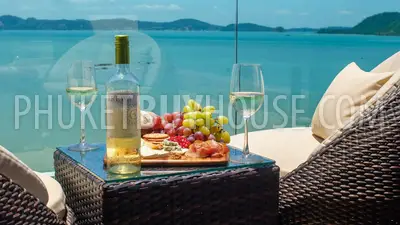 RAW7002: Luxurious 5 bedroom Villa with Infinity Pool in Rawai. Fotoğraf #25