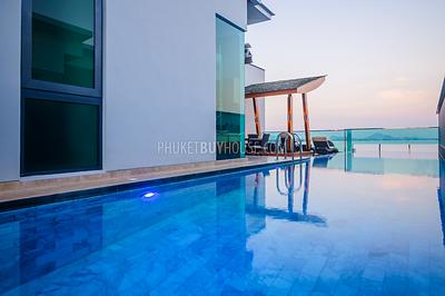 RAW7002: Luxurious 5 bedroom Villa with Infinity Pool in Rawai. Photo #29
