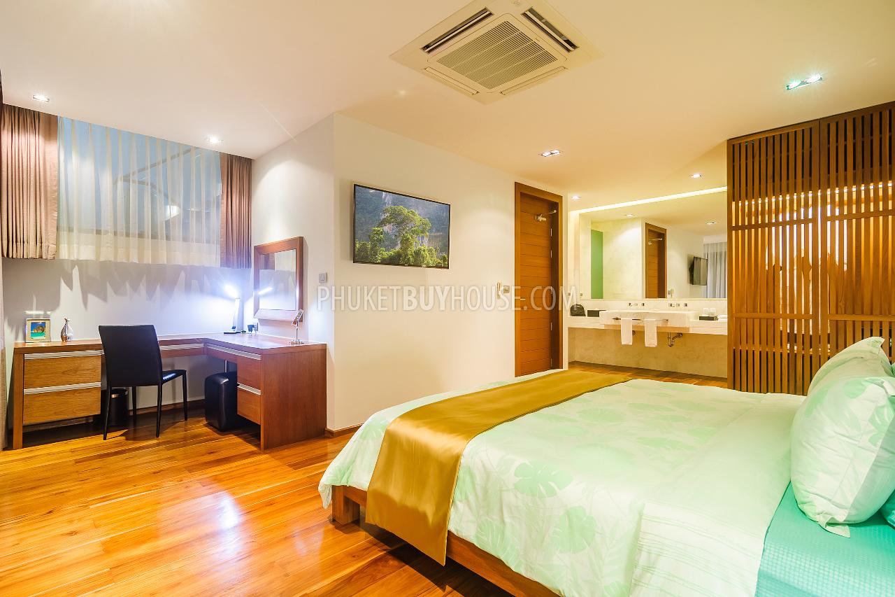 RAW7002: Luxurious 5 bedroom Villa with Infinity Pool in Rawai. Photo #44