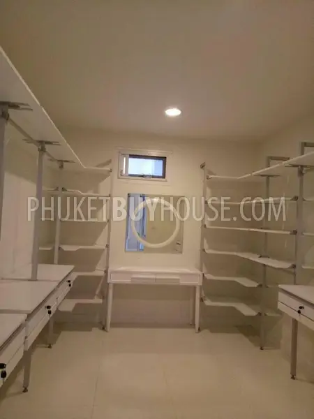 KTH7003: Spacious Villa for Sale in Kathu. Photo #4