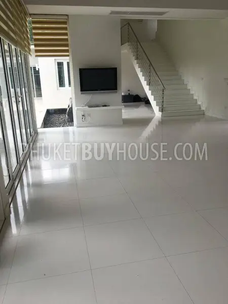 KTH7003: Spacious Villa for Sale in Kathu. Photo #7