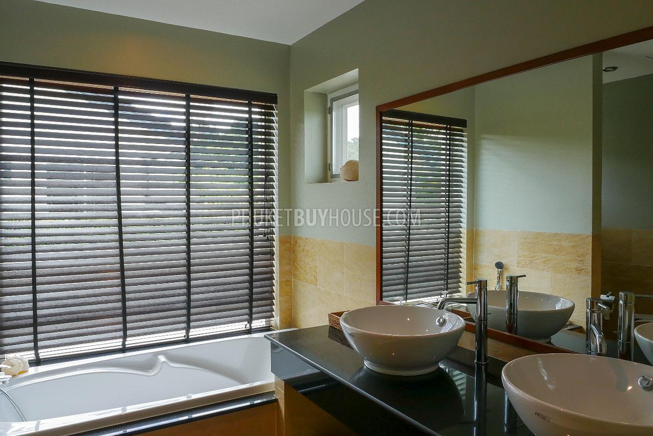 KAT7027: Townhouse with a Private Swimming Pool in Kathu. Photo #17