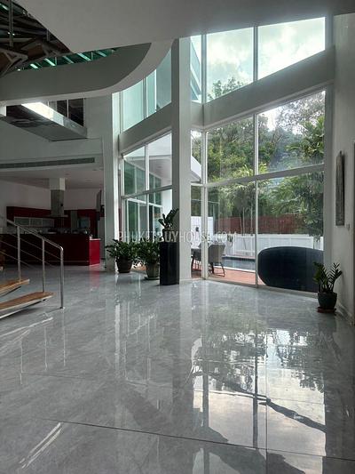 KAT5739: Lovely 6 Bedroom Villa in Kata Beach. Photo #22
