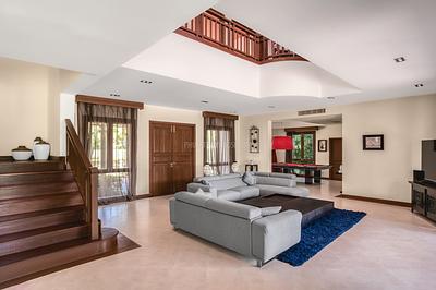 LAG22206: Luxurious Lakeview Villa in Laguna Phuket - A Rare Gem with Unlimited Potential. Photo #8