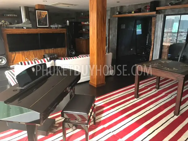 PAT7036: Two Bedroom Luxury Apartment with Views at Patong Bay. Photo #3