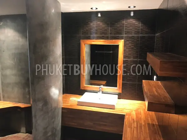 PAT7036: Two Bedroom Luxury Apartment with Views at Patong Bay. Photo #8
