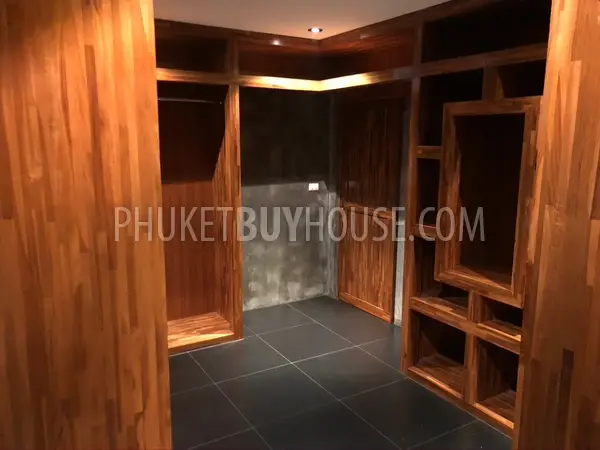 PAT7036: Two Bedroom Luxury Apartment with Views at Patong Bay. Photo #9