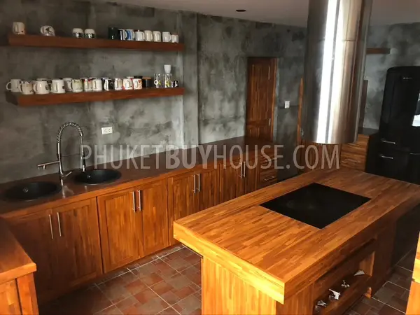 PAT7036: Two Bedroom Luxury Apartment with Views at Patong Bay. Photo #5