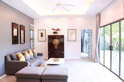 BAN7042: Oriental Style Pool Villa with 2 bedrooms in Bang Tao. Photo #2