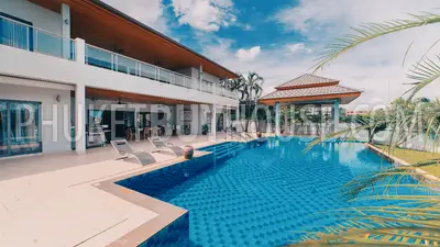 CHA7043: 5 Bedroom Luxury Villa in Chalong. Photo #3