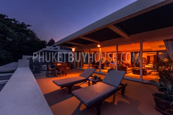 RAW22381: Seaside Elegance with Panoramic Views and Contemporary Comfort 2 Bedroom Suite in Rawai for Sale. Photo #5