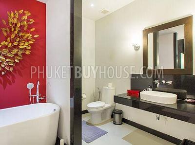 NAI7048: Nai Harn Villa with Private Garden and Pool. Photo #9