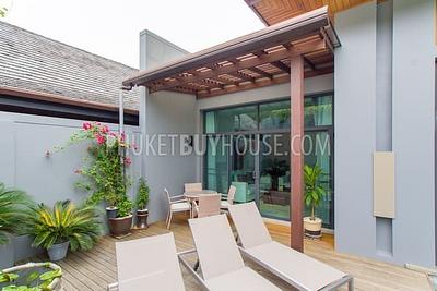 NAI7048: Nai Harn Villa with Private Garden and Pool. Photo #4