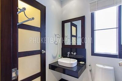 NAI7048: Nai Harn Villa with Private Garden and Pool. Photo #28