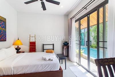 NAI7048: Nai Harn Villa with Private Garden and Pool. Photo #24