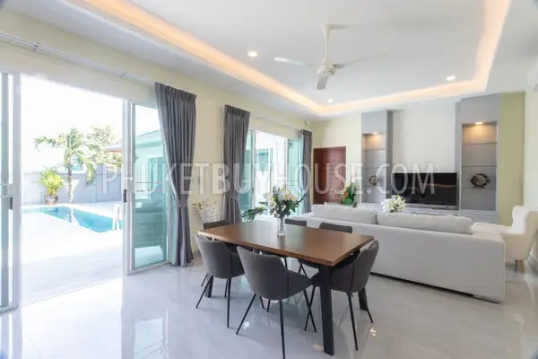 RAW22389: Inviting 4-Bedroom Villa with Private Pool Near Nai Harn and Rawai Beaches. Photo #85