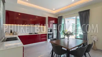 RAW22389: Inviting 4-Bedroom Villa with Private Pool Near Nai Harn and Rawai Beaches. Photo #5