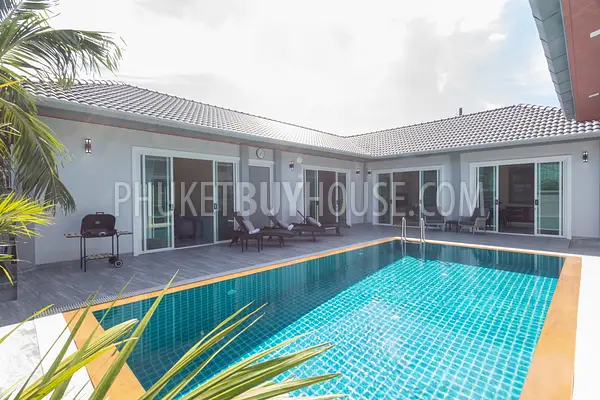 RAW22389: Inviting 4-Bedroom Villa with Private Pool Near Nai Harn and Rawai Beaches. Photo #43